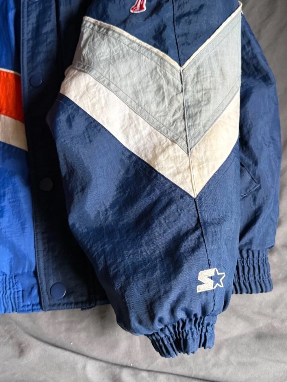 New York Knicks x Yankees Starter Jacket Medium - Picture 13 of 16